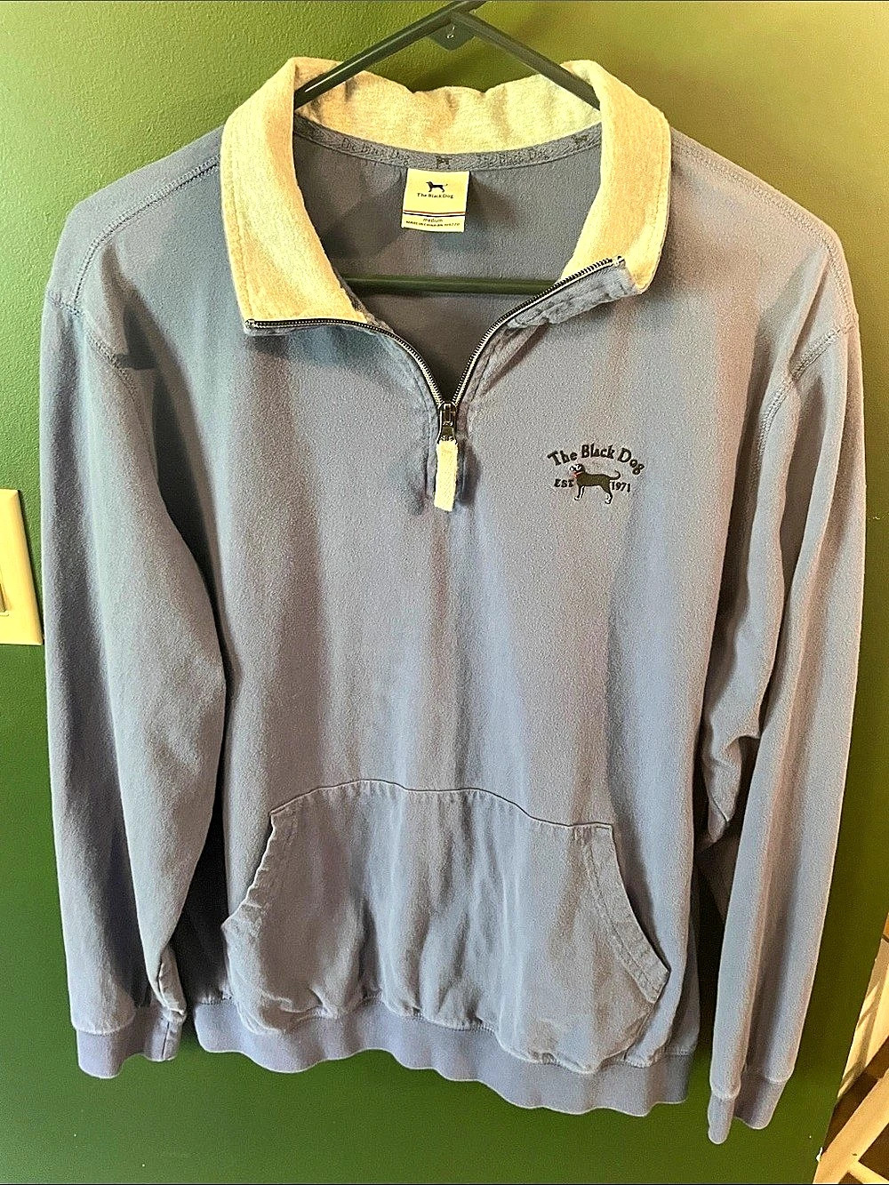The Black Dog Martha’s Vineyard Sky Blue 1/4 Zip Embroided Preppy Sweat Shirt Si